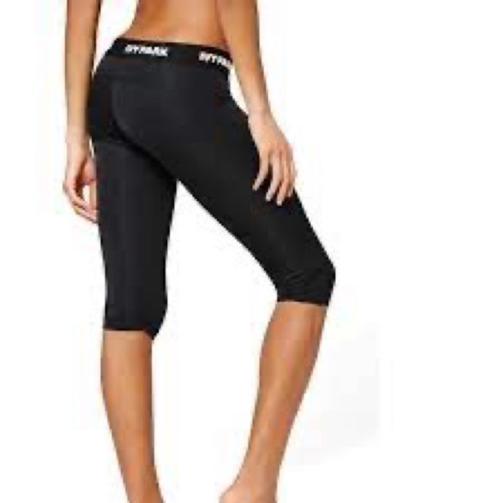 Ivy Park Black Capri Leggings xs
